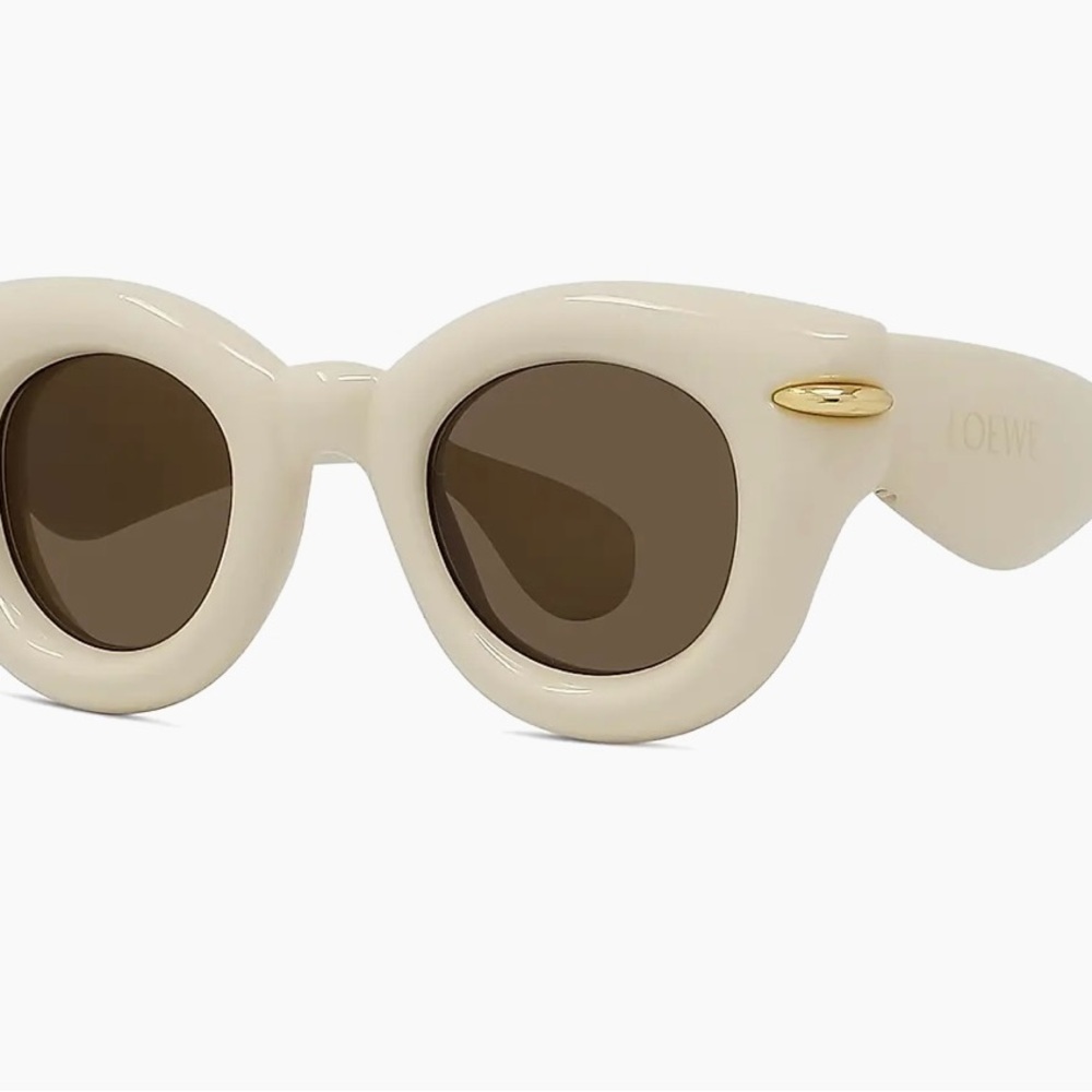 LOEWE
Inflated 46MM Cat-Eye Sunglasses - Picture 2 of 8